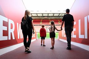 Excursion d'une journée au stade et au musée d'Anfield du Liverpool FC au départ de Londres en train