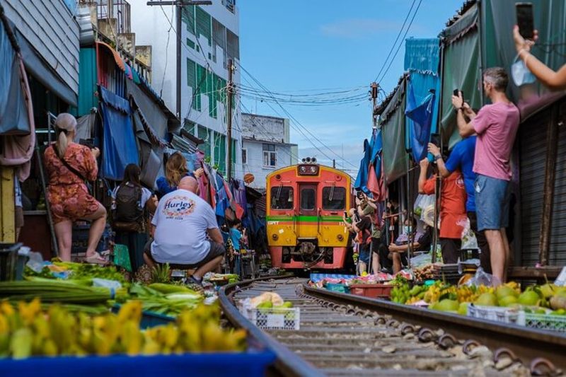 Excursion aux marchés de Damnoen Saduak et Mae Klong depuis Bangkok
