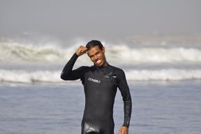 Cours de surf sur la plage d'Agadir