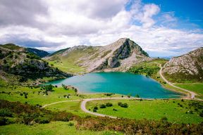 Excursion aux lacs de Covadonga et Cangas de Onís depuis Oviedo