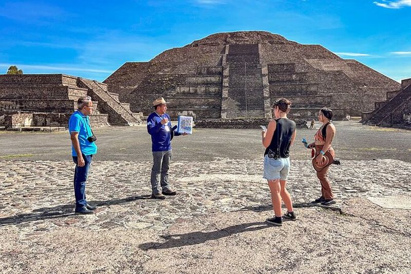 Excursion à Teotihuacán depuis la Ville de Mexico avec accès anticipé et tequila