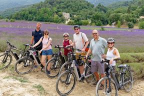 Tour d'une journée complète à vélo dans la région du Luberon depuis Avignon