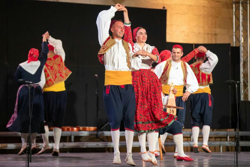Performance exclusive du Linđo Folk Ensemble à la cathédrale de Dubrovnik