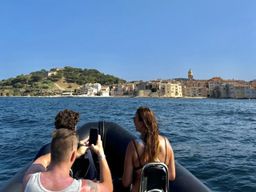 Excursion en bateau à Saint-Tropez et dans les calanques de l'Estérel au départ de Cannes