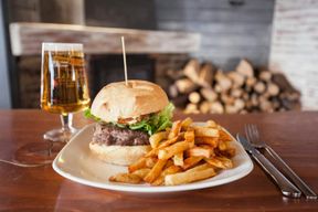 repas le midi dans les restaurants de la station de ski Arcalis