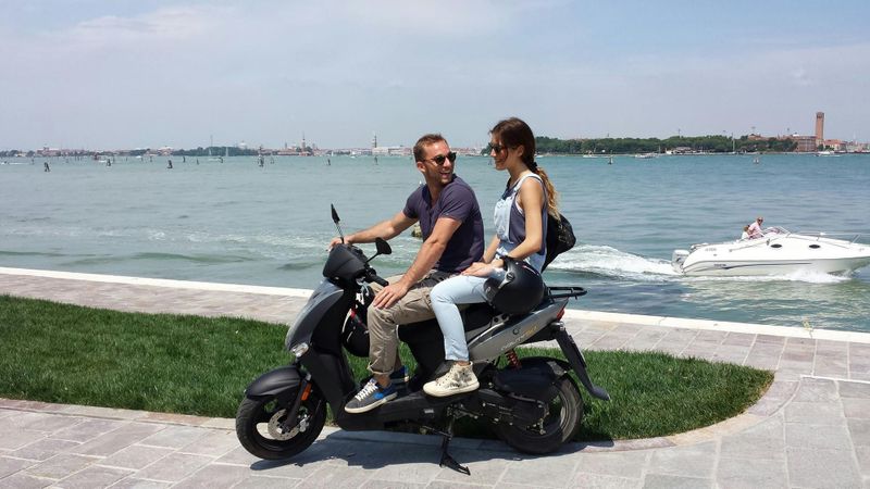 Location Scooter Lido de Venise 50cc