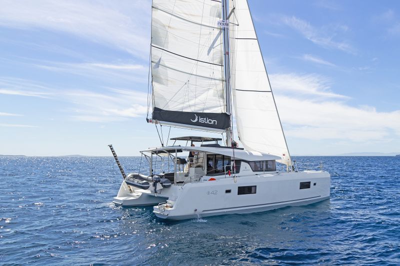 Lagoon 42 (Multihull)
