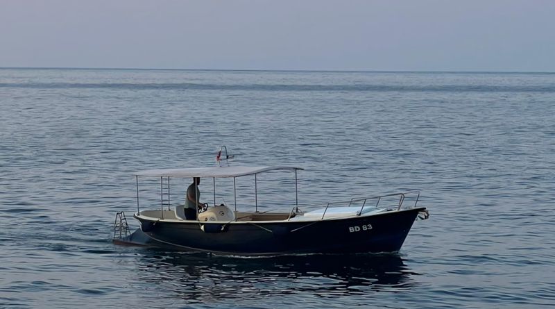 Navar 11 (Motorboat)