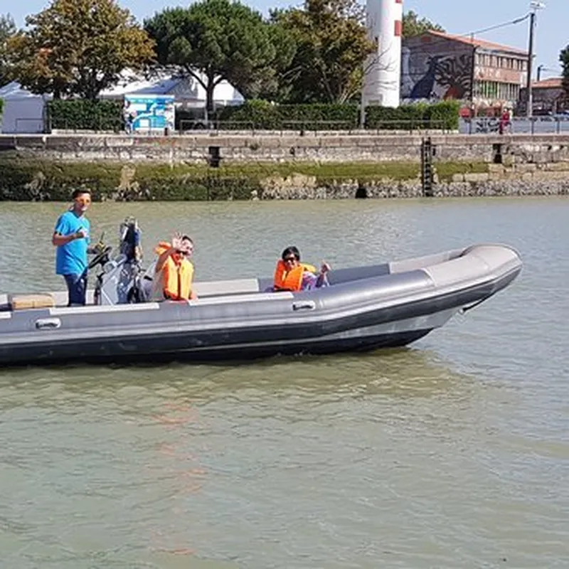 Location de Bateau à moteur à La Rochelle