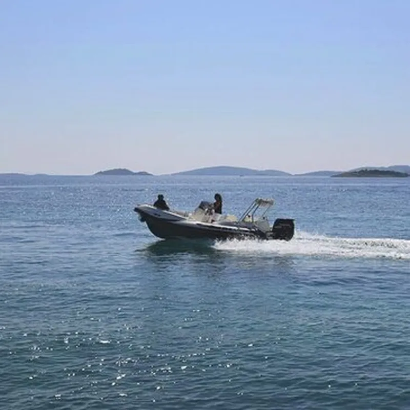 Location de Bateau à Moteur à Monaco