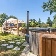 Nuit en Dôme avec Bain Nordique Privatif près de Bourg-en-Bresse