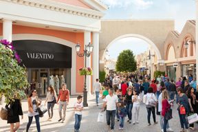 Castel Romano Designer Outlet : Aller-retour depuis Rome