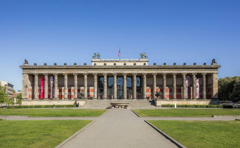 Berlin : Entrées de l'île aux musées + Pergamon - Le Panorama