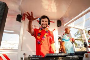 Porto : Bateau de fête sur le fleuve Douro avec option coucher de soleil