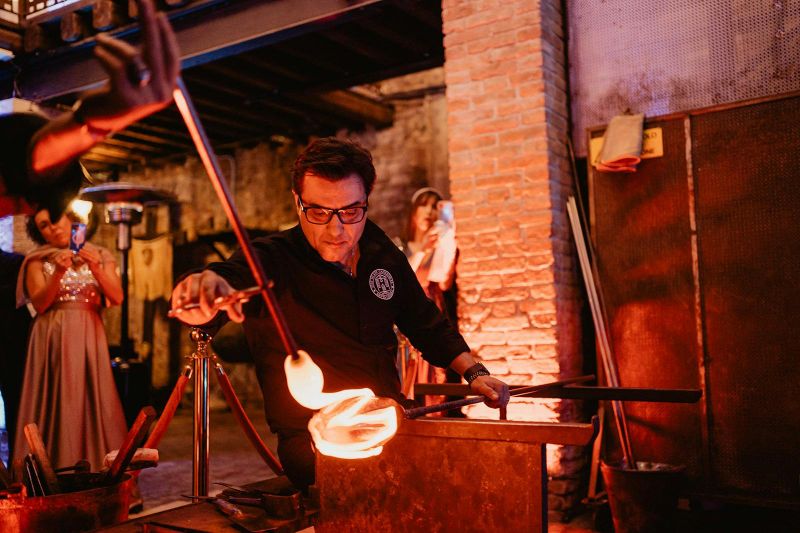 Murano : Démonstration de soufflage de verre à la cathédrale de verre