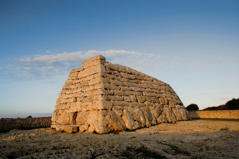 Naveta d'Es Tudons: Billet d'entrée
