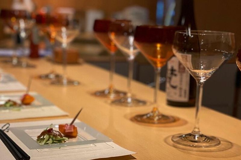 Billet Découvrez la dégustation du saké local de Fukui dans des verres laqués