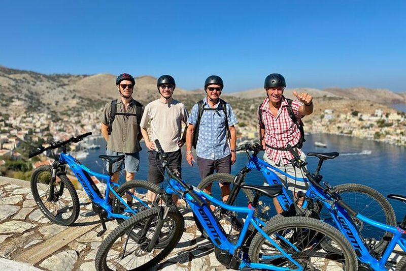Billet Symi Island | 2 heures de visite guidée avec vélos électriques
