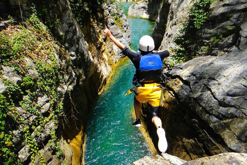 Billet Matacanes : Canyoning + Randonnée + Sauts d'eau + Rappel + Grottes