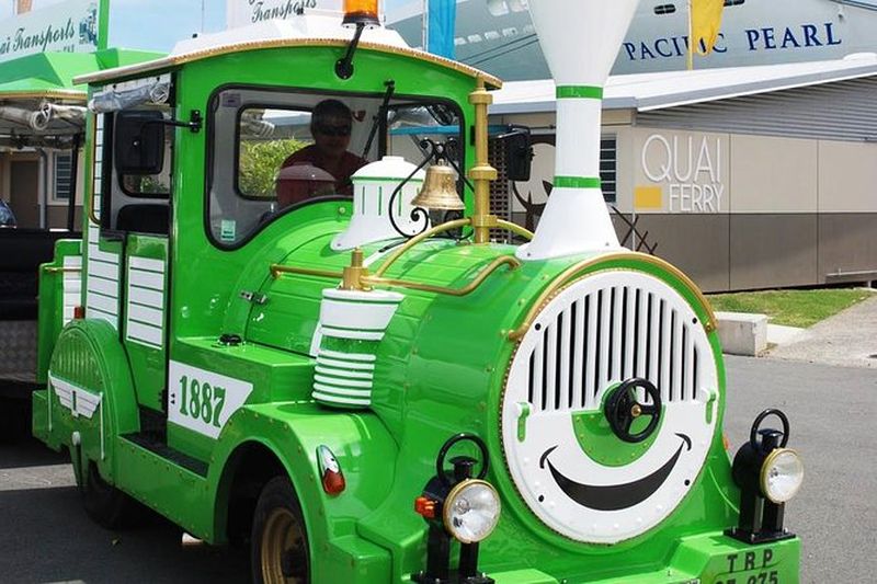 Billet CÉLÈBRE Train Vert Local Nouméa (01h30)