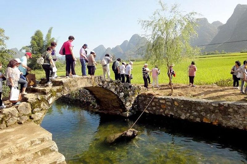 Billet Croisière d'une journée sur la rivière Li de Guilin à Yangshuo avec guide privé et chauffeur