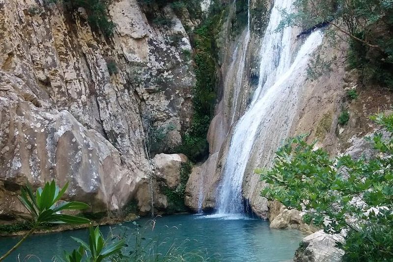 Billet Faites une randonnée aux chutes d’eau de Polilimnio