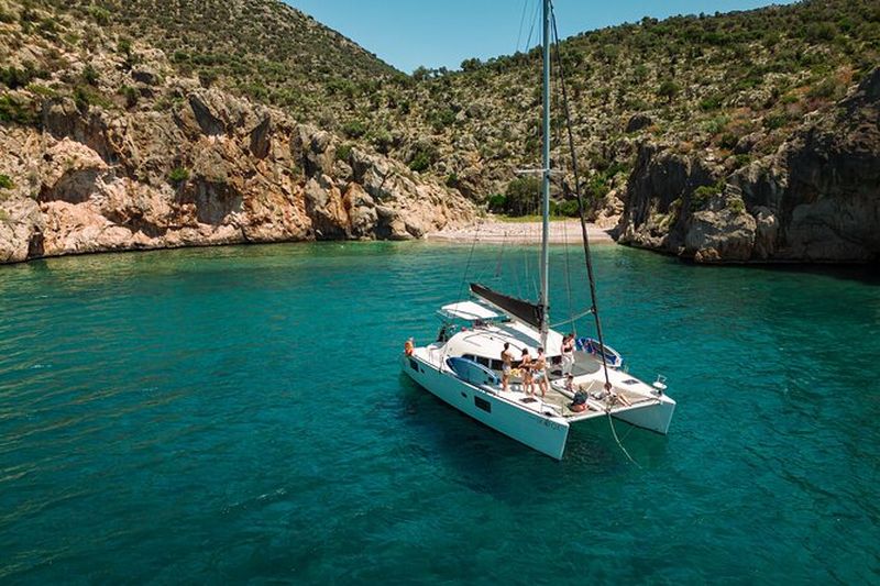 Billet Croisière en catamaran à Nauplie | avec des friandises locales