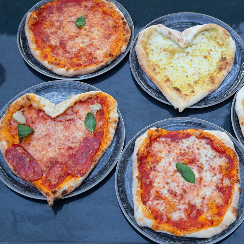 Réalisez votre pizza au feu de bois