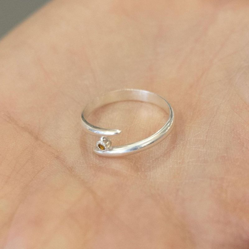 Créez votre bague sertie en argent