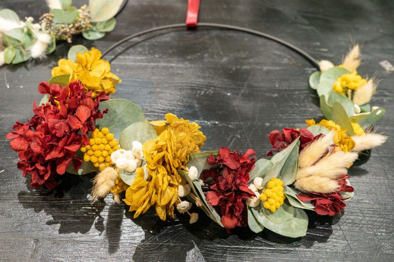 Fabriquez votre couronne de fleurs